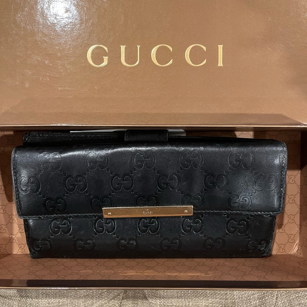 GUCCI - Authentic Gucci Guccissima Continental Wallet- Black Leather